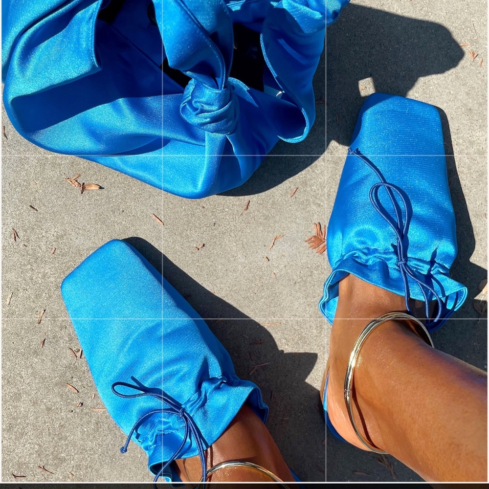 Daily Sleeper ‘Banbola’ bag + ‘Abyss’ mules. 🦋